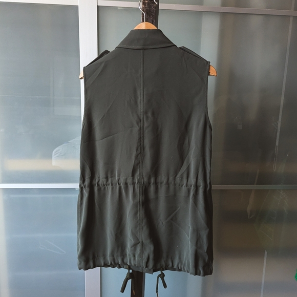 Michael Kors Army Green Tie Vest - Size Small - Picture 8 of 10